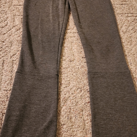 Flamingo brand gray stacked sweatpants size Medium - Picture 4 of 7